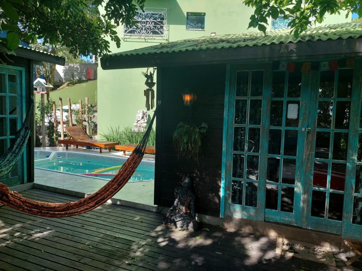 Chale Com Piscina Hotel ฟลอเรียนอโปลิส ภายนอก รูปภาพ