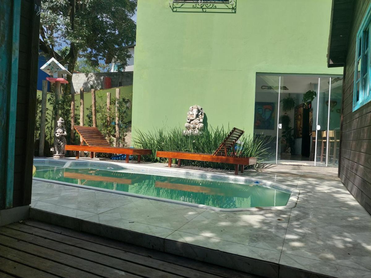Chale Com Piscina Hotel ฟลอเรียนอโปลิส ภายนอก รูปภาพ